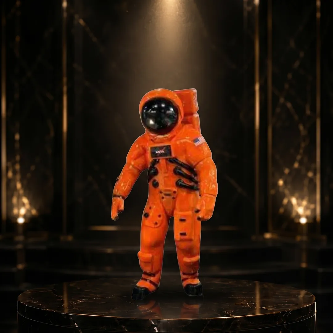 Astronaut Statue - Image 1